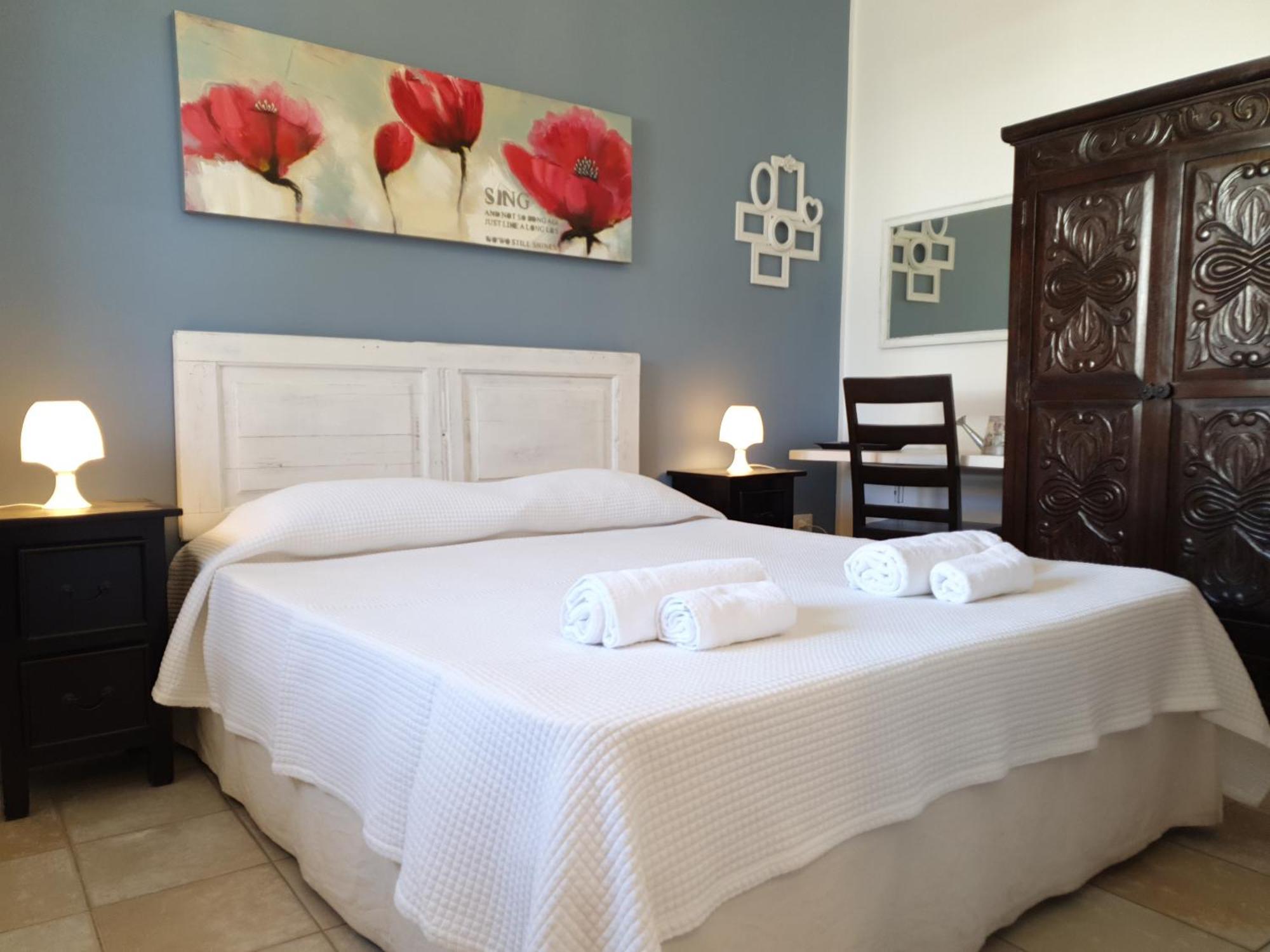 Blue Dolphin Guest House Альгеро Екстер'єр фото