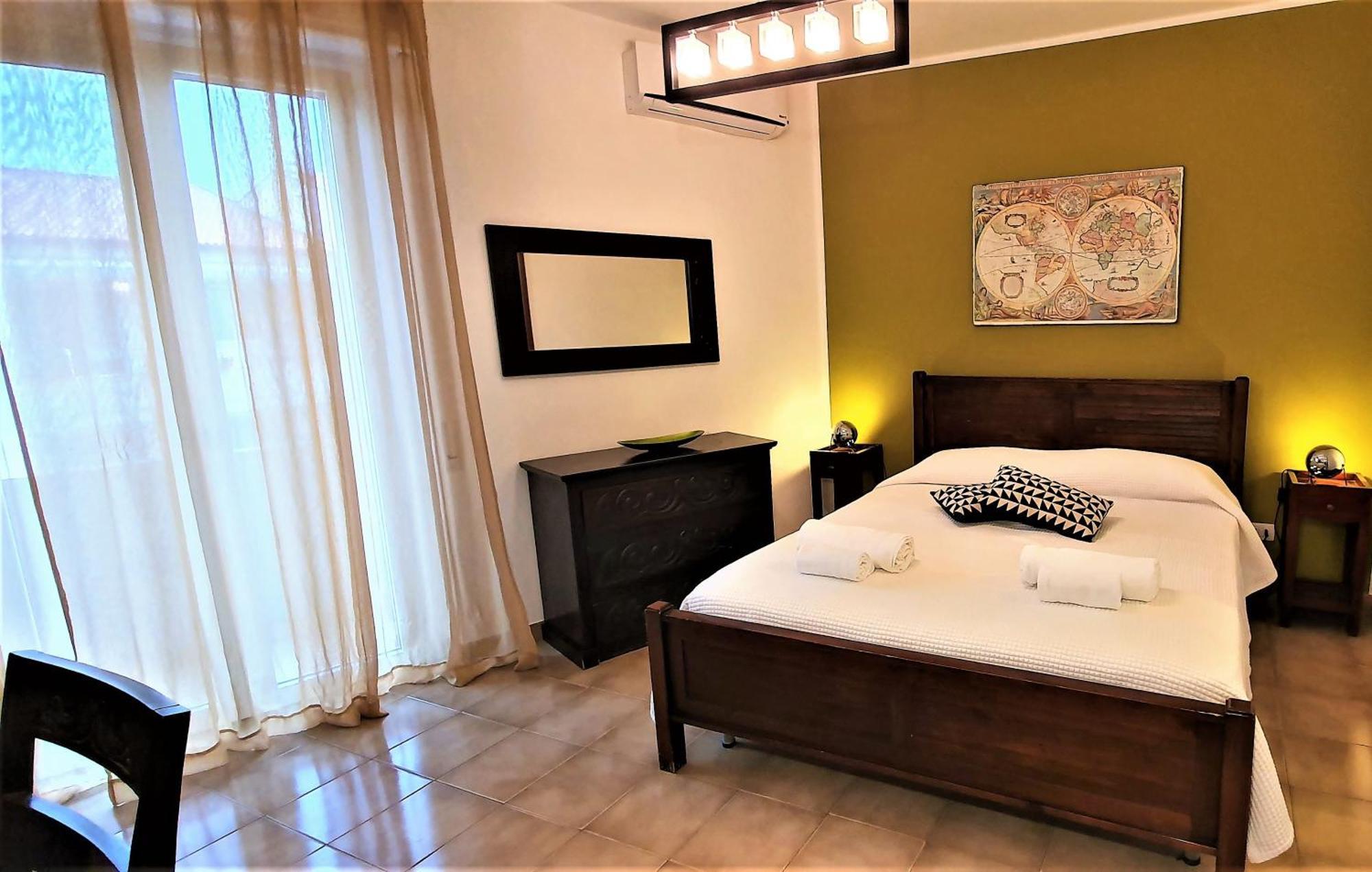 Blue Dolphin Guest House Альгеро Екстер'єр фото
